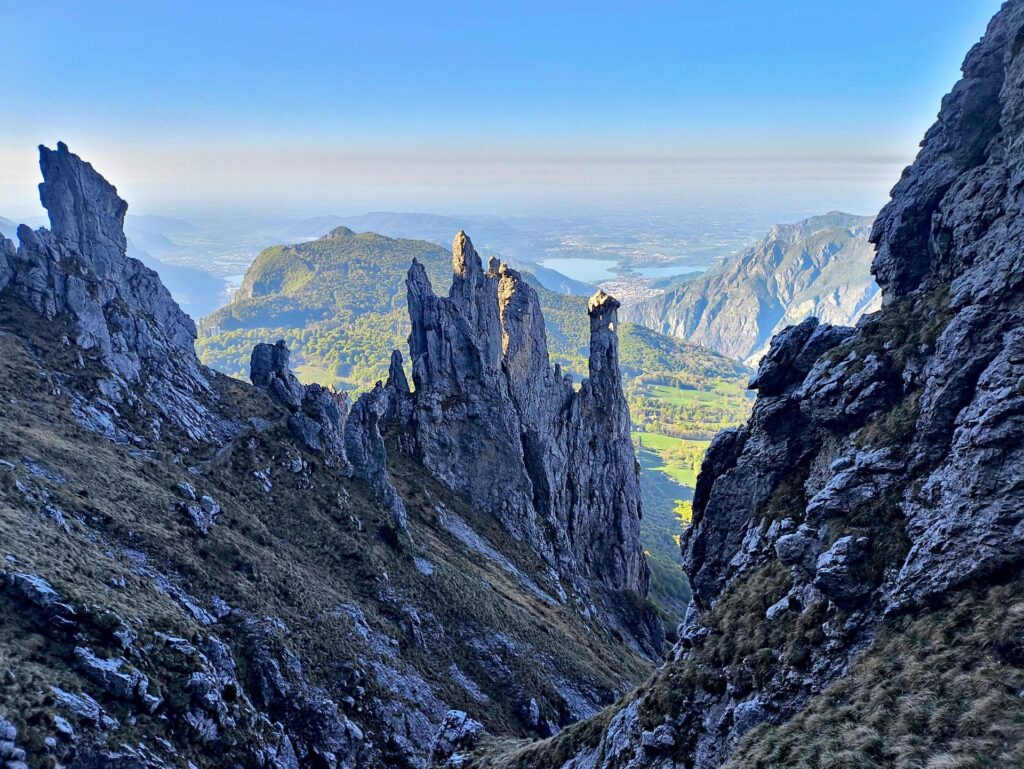 La splendida vista del gruppo del Fungo dalla Direttissima