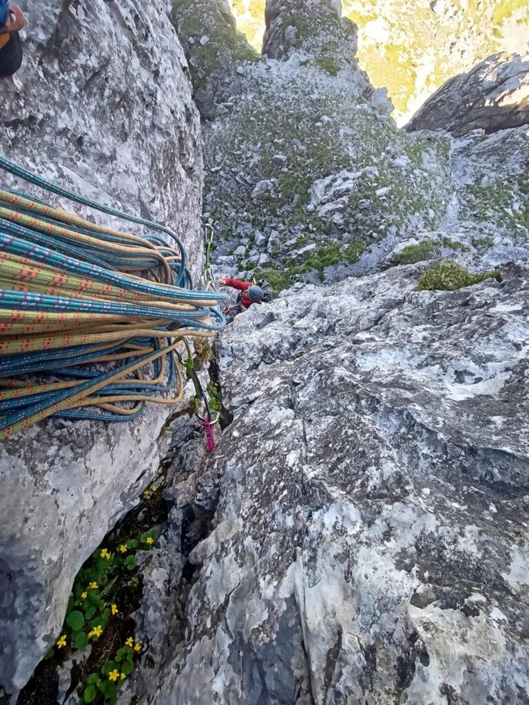 Gab in risalita sulla prima parte del diedro Gab in risalita sulla prima parte del diedro