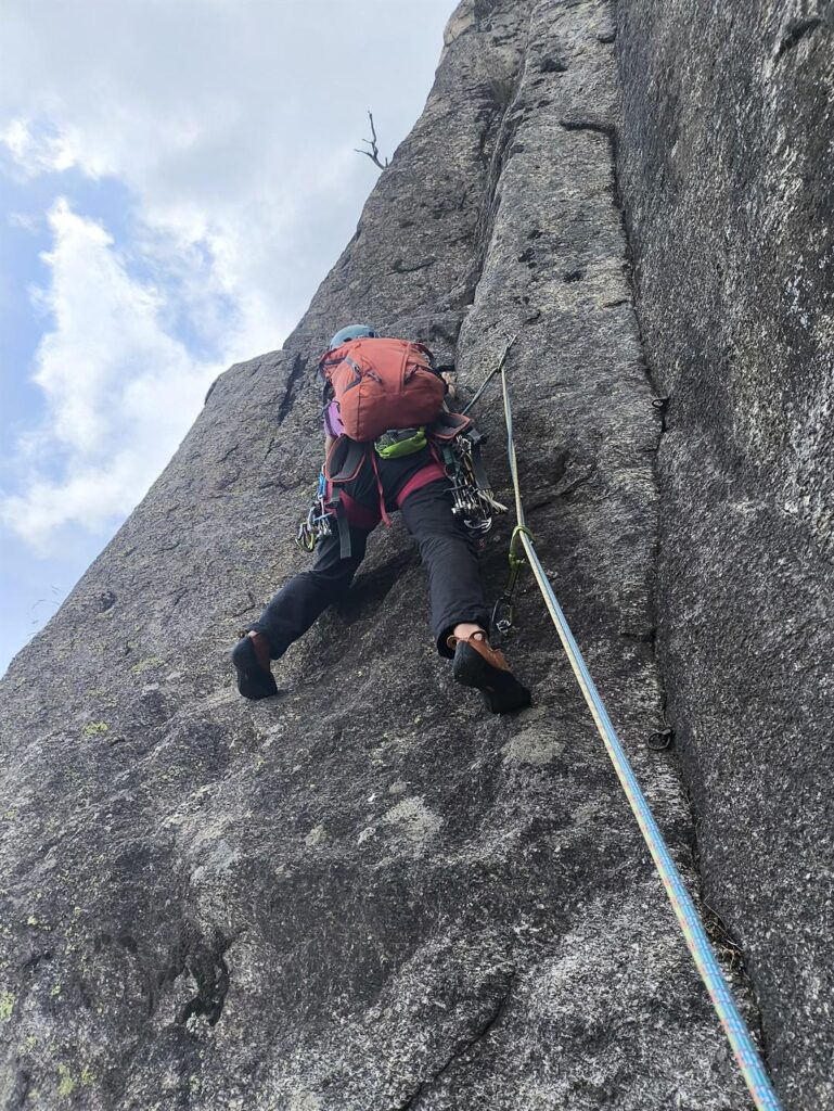 Erica sulla dura partenza del quinto tiro Erica sulla dura partenza del quinto tiro