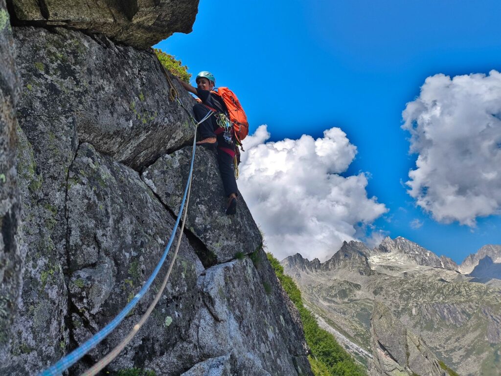 ottavo tiro, ancora una rimonta a destra