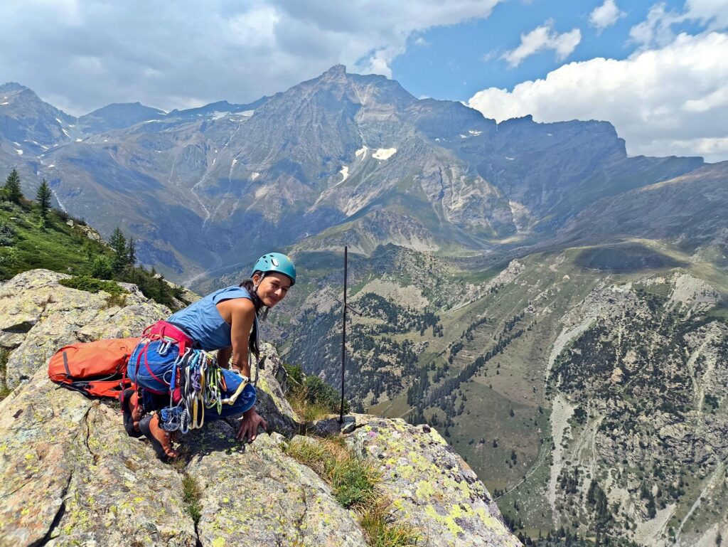 Erica in versione rana, con l'Uja di Ciamarella