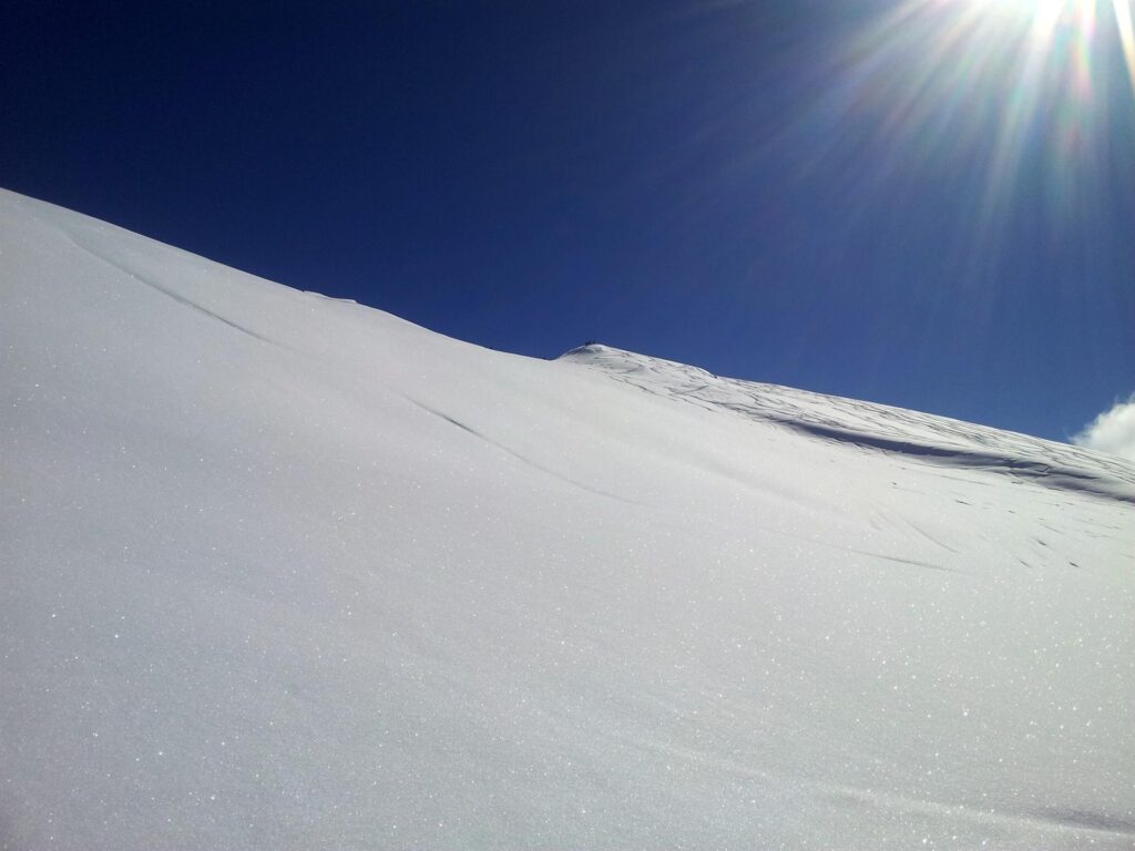 La cima &egrave; ancora abbastanza lontana....forse Erica ha fatto bene a fermarsi.