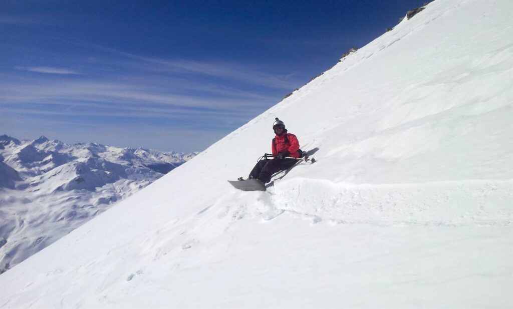 La pendenza &egrave; fantastica e molto divertente da sciare. La neve....anche! Non ce l'aspettavamo vista durezza della neve in salita, ma il sole ha fatto miracoli e si scia benissimo!