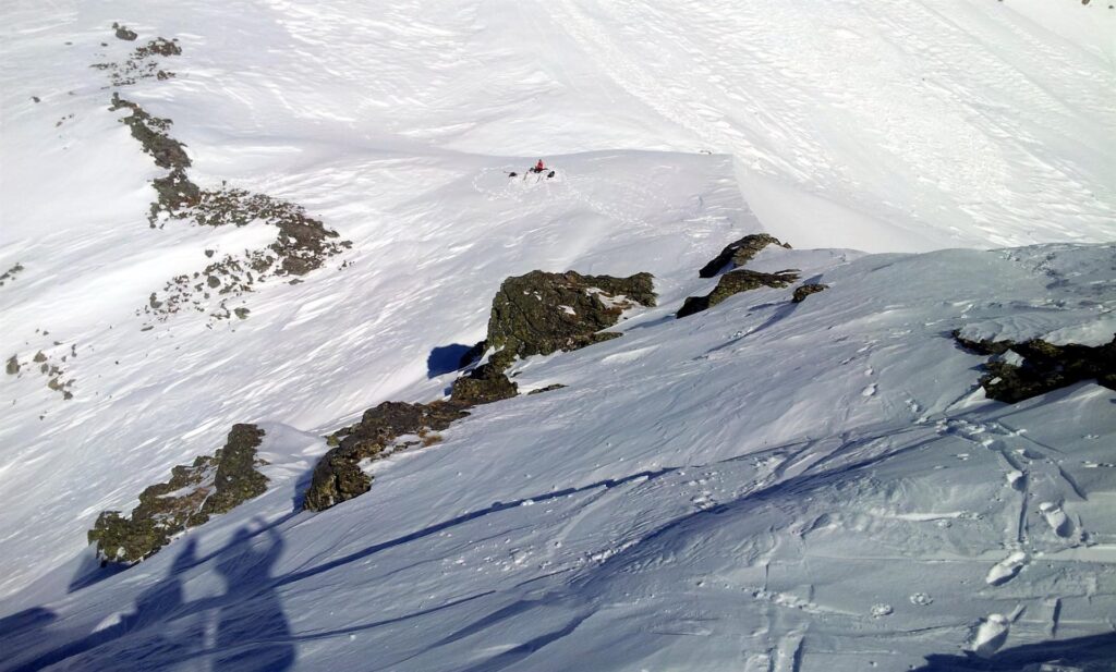 torniamo verso il passo dove il Gallo sta pisolando al sole, in attesa della discesa