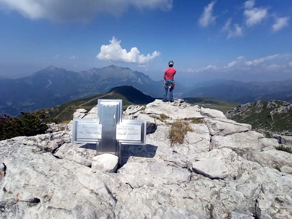 Gabri sulla cima del secondo torrione