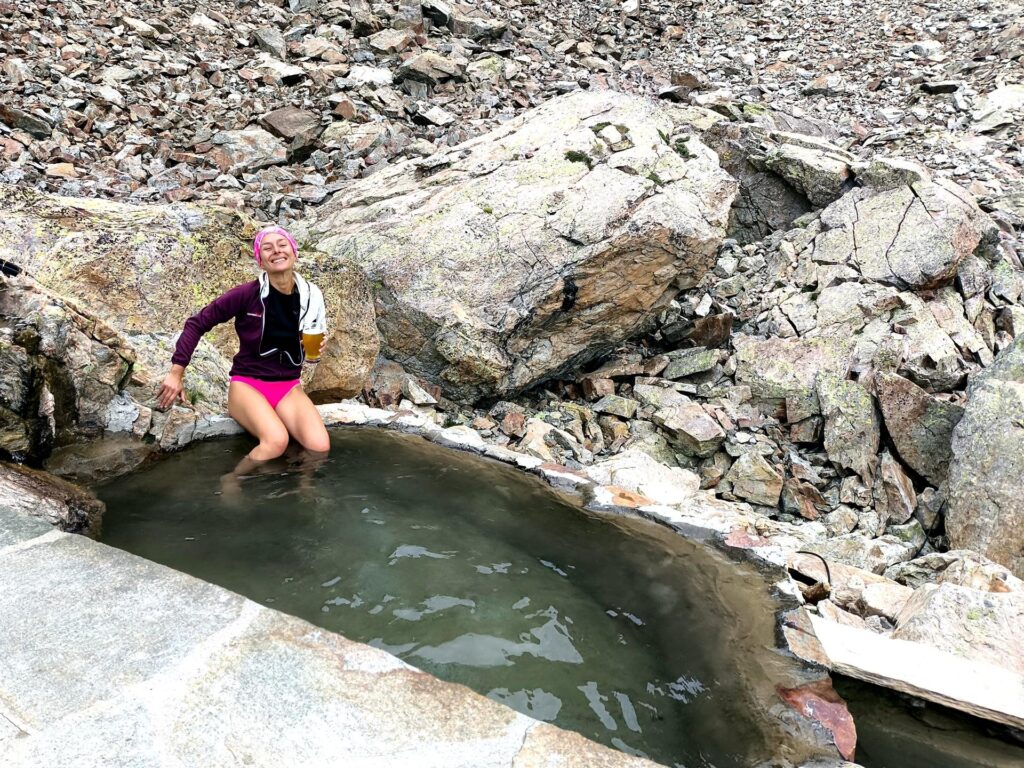 una delle sciccherie del rifugio... vasca d'acqua gelata una delle sciccherie del rifugio... vasca d'acqua gelata