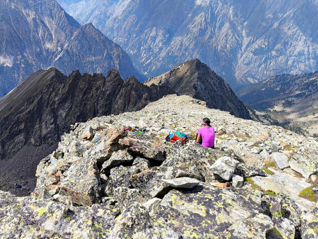 eccoci in cima! pi&ugrave; che una cima &egrave; un'autostrada detritica