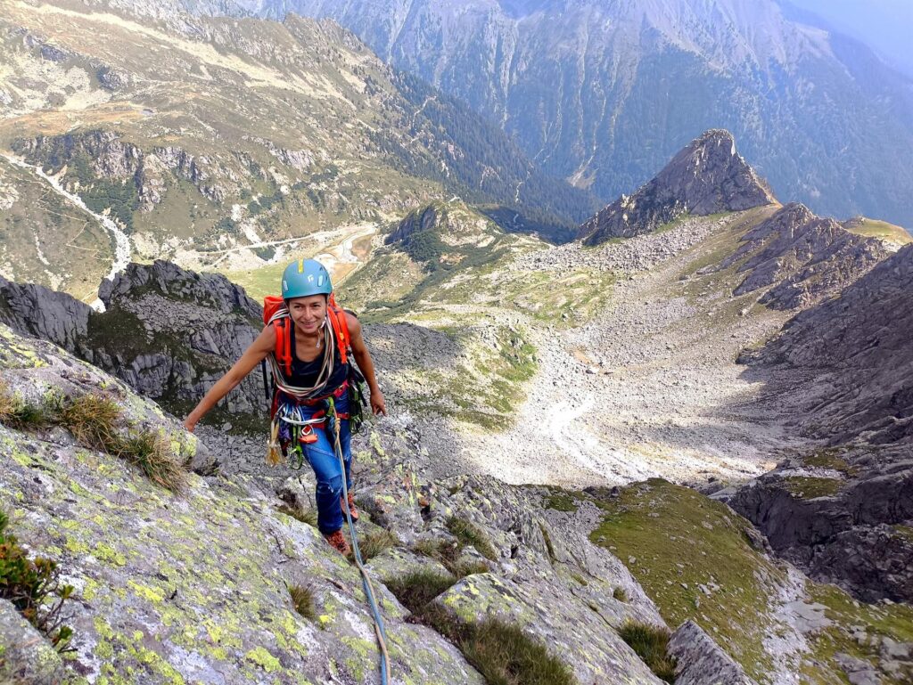 Erica arriva in sosta al termine del nono tiro che segue fedelmente la cresta Erica arriva in sosta al termine del nono tiro che segue fedelmente la cresta