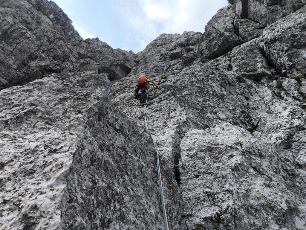 lungo le placche del secondo tiro lungo le placche del secondo tiro