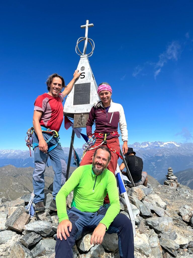 ohhhhh ma che bella giornata! il trio "ravanate" al gran completo ohhhhh ma che bella giornata! il trio "ravanate" al gran completo