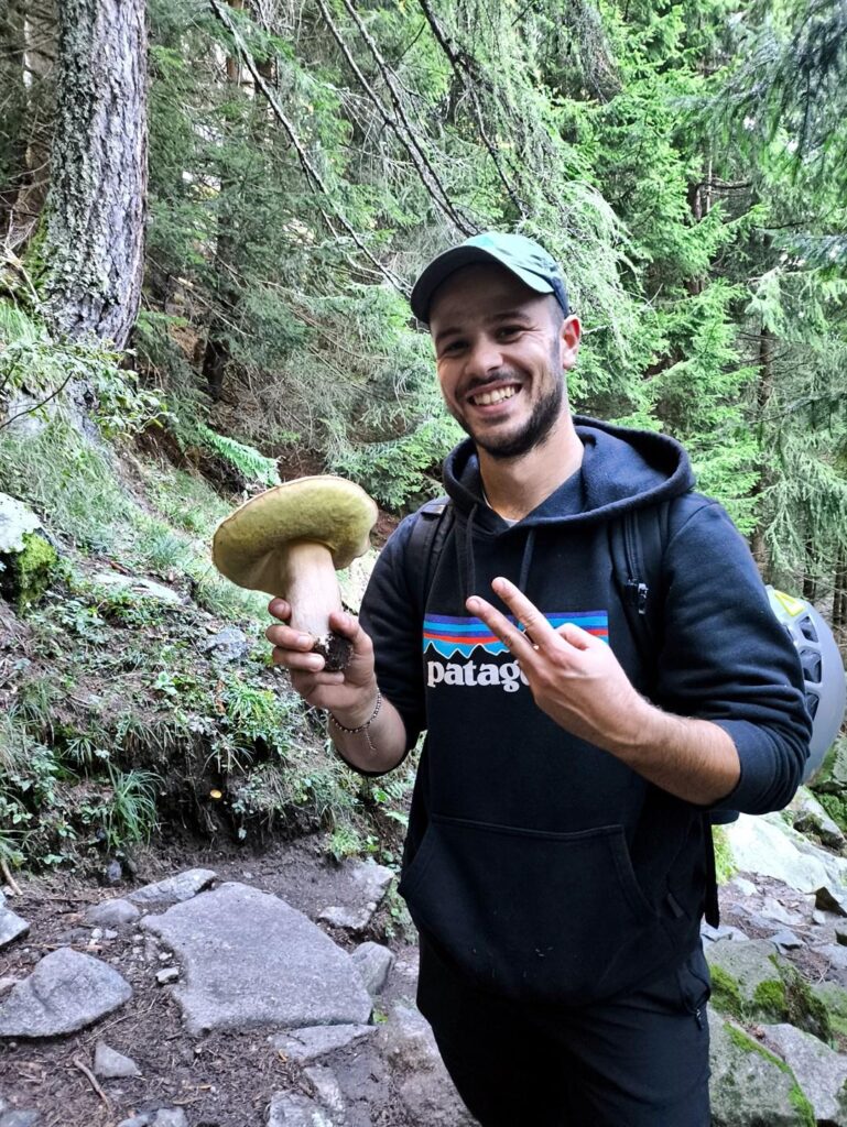 Andre con il pezzo forte della collezione, anche questo senza neanche una mangiata d'insetto