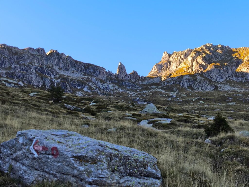 Siamo quasi arrivati. Guardando a destra si distingue chiaramente il profilo della Punta Milano